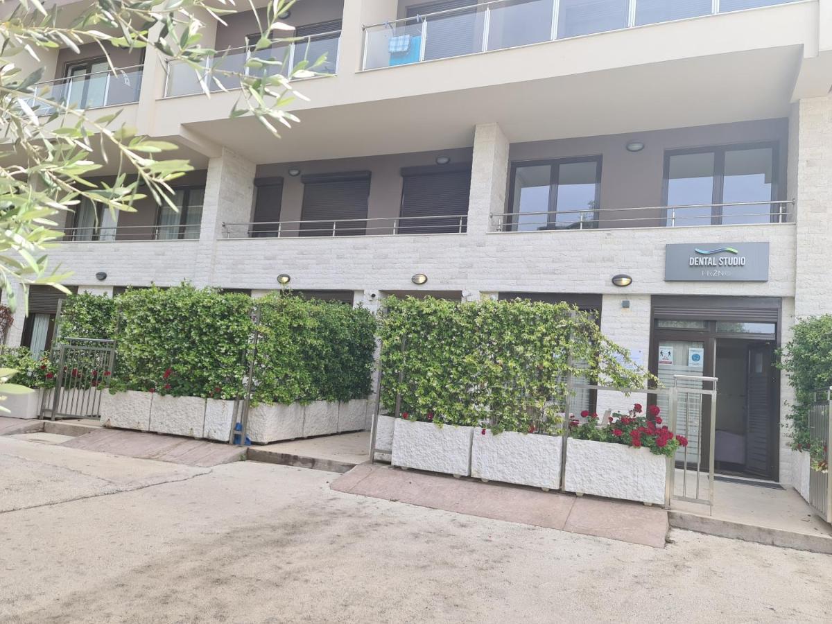 Ferienwohnung Langust - Free Parking Sveti Stefan Exterior foto