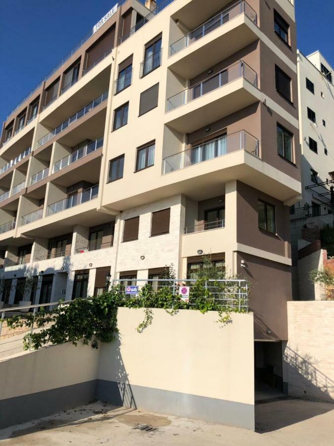 Ferienwohnung Langust - Free Parking Sveti Stefan Exterior foto